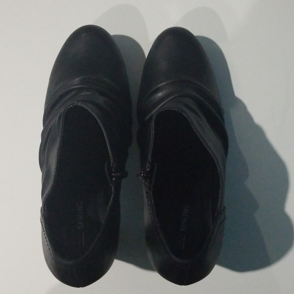 Call it Spring Daedia booties - Picture 2 of 3